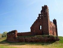 Radzyń Chełmiński. Ruiny zamku krzyżackiego, XIII w. (fot. Marek i Ewa Wojciechowscy)