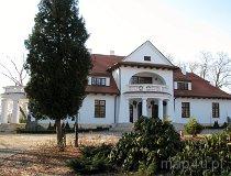 Bełchatów – Domiechowice. Zespół dworsko-parkowy, ul. Chapliniecka 144, XIX w. Dwór (fot. Tomasz Szwagrzak)