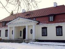 Borów. Zespół dworski, 2 poł. XIX, XX w. Dwór murowany (fot. Piotr Solle)
