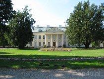 Walewice. Zespół pałacowy Walewskich. (fot. Tomasz Szwagrzak)