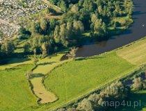 Małyń. Pierwotne grodzisko stożkowate, związane przypuszczalnie z prywatną siedzibą rodziny Małyńskich, zostało całkowicie rozwiezione przez właściciela. (fot. Kacper Dondziak)