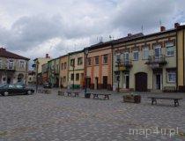 Przedbórz. Układ urbanistyczny, 1. poł. XIV w.  Rynek (fot. Piotr Solle)