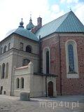 Sieradz. Prezbiterium kościoła farnego pw. Wszystkich Świętych (fot. Magdalena Jabłońska)