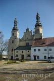 Warta. Zespół klasztorny bernardynów.  Kościół p.w. Wniebowzięcia MB (fot. Marek Krym)
