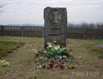 Jeż&oacute;w. Zesp&oacute;ł cmentarza parafialnego. Cmentarz wojenny żołnierzy niemieckich z czas&oacute;w I wojny światowej (fot. Piotr Solle)