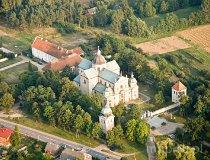 Poświętne. Zesp&oacute;ł klasztorny Filipin&oacute;w (fot. Kacper Dondziak)
