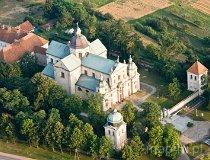 Poświętne. Zesp&oacute;ł klasztorny Filipin&oacute;w (fot. Kacper Dondziak)