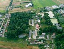 Wojsławice. Dw&oacute;r (fot. Kacper Dondziak)