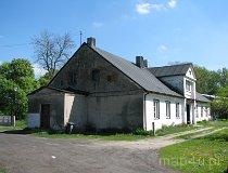 Wojsławice. Murowany dw&oacute;r (fot. Tomasz Szwagrzak)