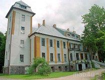 Wielogłowy. Zesp&oacute;ł dworski (fot. Marek i Ewa Wojciechowscy)