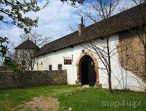 Sobków. Zamek rycerski (fot. Marek i Ewa Wojciechowscy)