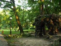 Łódź. Grota w parku Źródliska II, XIX w. (fot. Marta Pabich-Makoska)