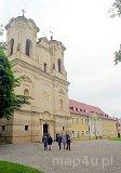 Obra. Pocysterski zespół klasztorny (fot. Marek i Ewa Wojciechowscy)