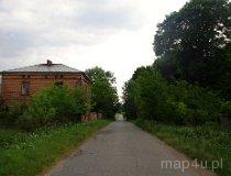 Przecznia. Zesp&oacute;ł dworsko-parkowy. Zabudowania dawnego folwarku (fot. Piotr Solle)