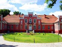 Wejherowo. Pałac Przebendowskich, Muzeum Piśmiennictwa i Muzyki Kaszubsko-Pomorskiej (fot. Marek i Ewa Wojciechowscy)