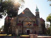 Łask. Kościół parafialny pw. Najświętszej Marii Panny i św. Michała Archanioła (fot. Marek i Ewa Wojciechowscy)