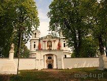 Tarłów. Kościół pw. Świętej Trójcy (fot. Marek i Ewa Wojciechowscy)