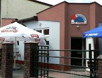 Wieluń. Pizzeria "La Spezia", wejście do lokalu.
Wieluń, ul. mjr. Henryka Sucharskiego 22. (fot. Renata Leśniak-Kordzińska)