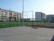 Wieluń. Kompleks boisk sportowych „Orlik”, ul. Polskiej Organizacji Wojskowej 14 (fot. Barbara Puławska)