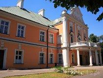 Czempin. Zesp&oacute;ł pałacowy (fot. Marek i Ewa Wojciechowscy)