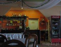 Biała Klapka. Restauracja "Skorpion" przy drodze krajowej nr 8 (fot. Maciej Kronenberg)