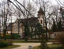 Bełchatów. Zespół klasztoru franciszkanów. Kościół pw. Narodzenia NMP (fot. Gabriela Prus)
