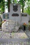 Bełchatów. Zespół kościelno-klasztorny franciszkanów, 1 poł. XVIII w. Pomnik Pamięci Bełchatowian (fot. Piotr Solle)