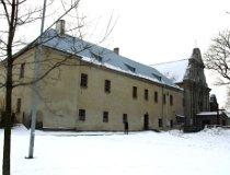 Brzeziny. Zespół klasztorny reformatów, pocz. XVIII w. Klasztor (fot. Piotr Solle)