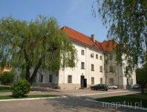 Łowicz. Zespół klasztorny Bernardynów, ul. Stanisławskiego 31, XV w. (fot. Marta Pabich-Makoska)