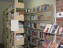 Wieluń. Powiatowa Biblioteka Publiczna, ul. Śląska 23 (fot. Tomasz Szwagrzak)