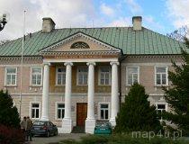 Stary Gostków. Zespół pałacowy z XIX w. (fot. Łukasz Konieczny)