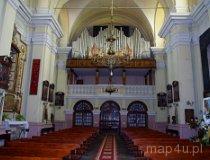 Lutomiersk.  Zesp&oacute;ł klasztorny reformat&oacute;w, ob. salezjan&oacute;w, XVII, XIX w. Kości&oacute;ł p.w. Niepokalanego Poczęcia NMP. Wnętrze (fot. Piotr Solle)