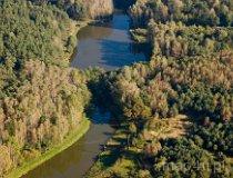 Zachowane, ale słabo czytelne, relikty grodziska wczesnośredniowiecznego na cyplu wysoczyzny (fot. Kacper Dondziak)