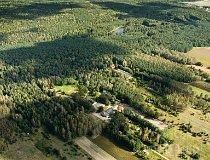 Jedlicze A. Ośrodek szkoleniowy „Kłos” i Stajnia „Pod Jodłami” (fot. Kacper Dondziak)