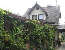 Inowł&oacute;dz. Pokoje gościnne i bar "Sandacz". (fot. Tomasz Przygodzki)