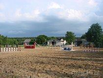 Skotniki. Stajnia Skotniki. (fot. Leszek Łuchniak)