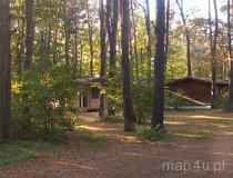 Budy Grabskie. Ośrodek Turystyki Kajakowej "Sosenka'. Widok na domki2. (fot. Monika Starecka)