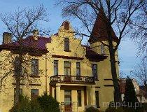 Gidle. Urząd Gminy w dawnym pałacu. (fot. Renata Leśniak-Kordzińska)