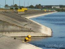 Siedlątk&oacute;w. Tama zbiornika "Jeziorsko". (fot. Piotr Solle)