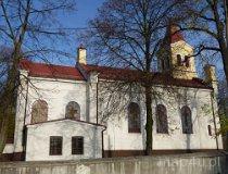 Pławno. Kościół pw. św. Stanisława Biskupa Męczennika z XIX w. (fot. Renata Leśniak-Kordzińska)