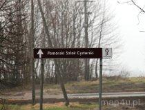 Pomorski Szlak Cysterski. Znak informacyjny (fot. Łukasz Konieczny)