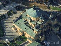 Wambierzyce. Klasztor Franciszkanów pw. Nawiedzenia NMP (fot. Kacper Dondziak)