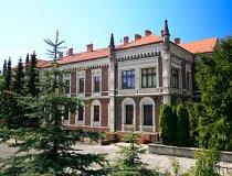 Sosnowiec. Kościół katedralny pw. Wniebowzięcia Najświętszej Marii Panny. Plebania (fot. Agnieszka Drożdż i Jurek Hyra)