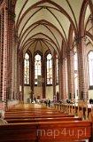 Katowice. Zespół kościoła parafialnego pw. świętych Piotra i Pawła. Wnętrze (fot. Magdalena Suchan)