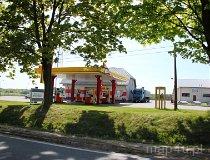 Gzowo. Stacja paliw „Huzar” (fot. Łukasz Konieczny)