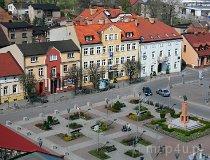 Bieruń. Rynek.  Widok z wieży kościoła św. Bartłomieja (fot. Agnieszka Drożdż i Jurek Hyra)