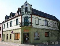 Bieruń. Stare miasto. Kamienica na rogu ulic K.Latochy i Krakowskiej (fot. Agnieszka Drożdż i Jurek Hyra)