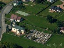 Bron&oacute;w. Kości&oacute;ł pw. Najświętszego Serca Pana Jezusa (fot. Kacper Dondziak)