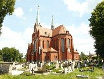 Pszczyna-Brzeźce. Kościół pw. Matki Boskiej Szkaplerznej (fot. Janusz Dębowski)
