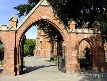 Racibórz. Kościół pw. św. Jana Chrzciciela na Ostrogu. Sanktuarium Jezusa Boleściwego (fot. Wojciech Kaczmarczyk)